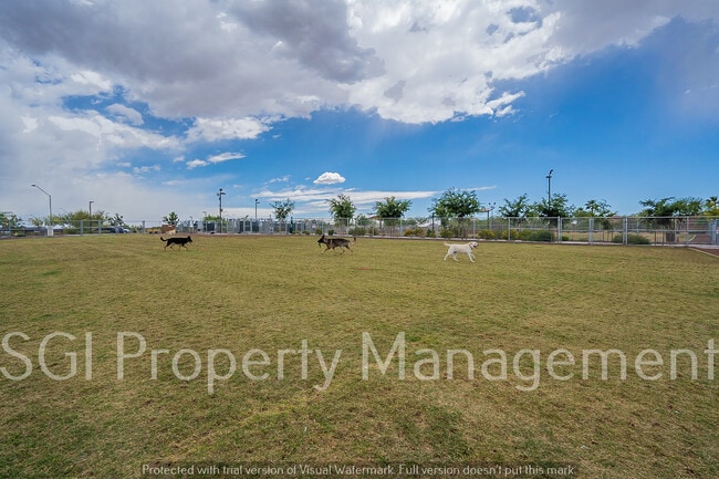 Building Photo - 39531 N White Tail Ln