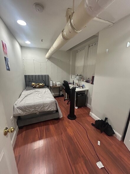 Building Photo - 39 Hemenway St