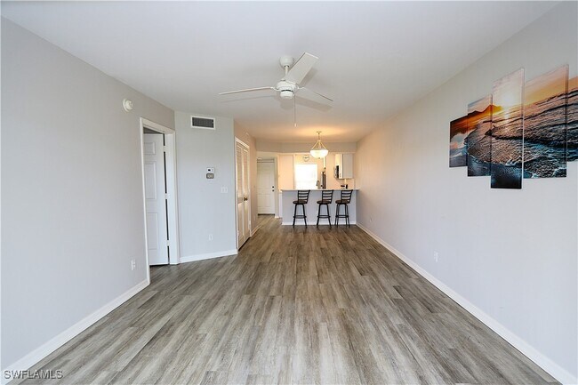 Building Photo - 1155 Mainsail Dr