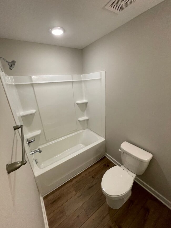 Building Photo - Home for Rent in Calera, AL!!! View with 48 Hours Notice!