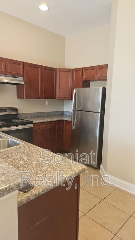 Building Photo - 2323 Abundance St