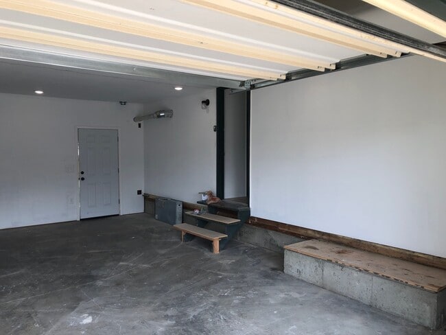 Building Photo - 1412 Bighorn Rd