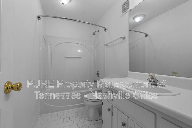 Building Photo - 146 N Timber Dr