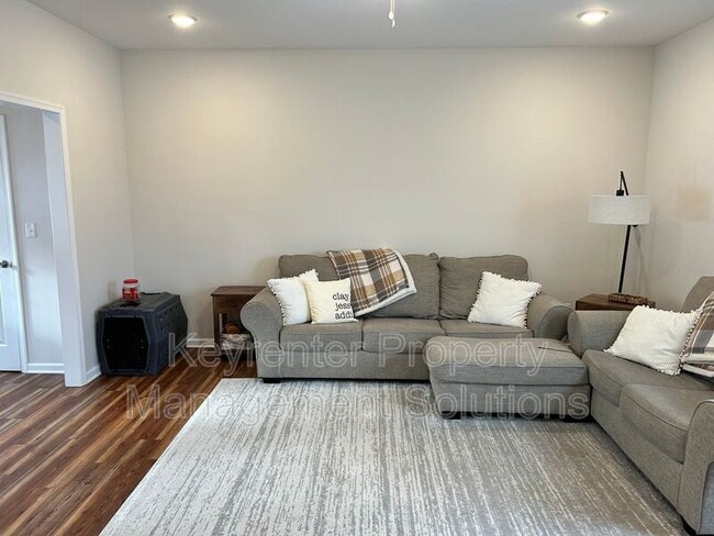 Building Photo - 301 Purdue St