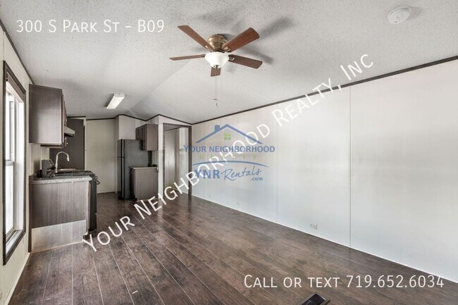 Building Photo - 300 S Park St