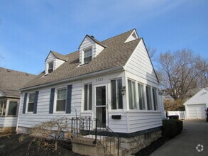 Building Photo - Cape Cod 3bed 1.5 bath in Westwood Hills, KS