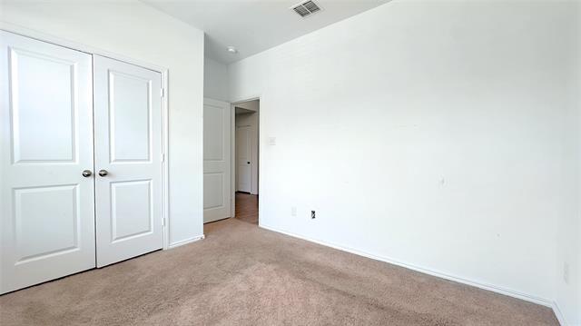 Building Photo - 2925 Meadowlands Dr