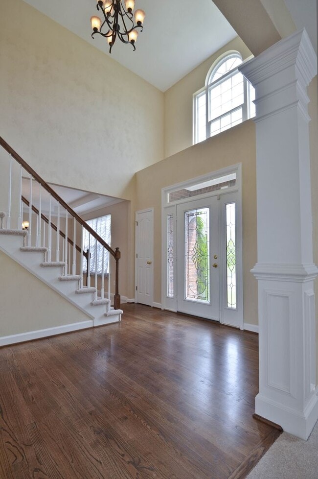 Building Photo - Discover your dream home in Virginia Beach!