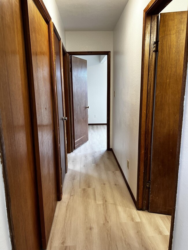 Building Photo - 25-209-209 Hana St