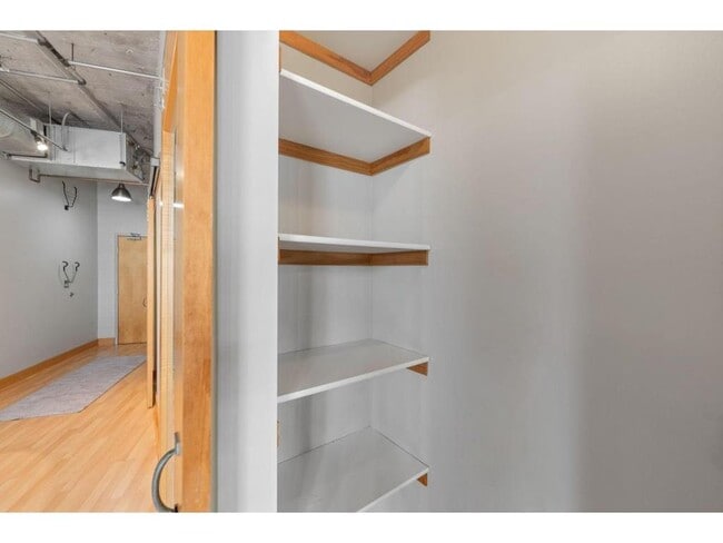 Building Photo - 918 N 3rd St