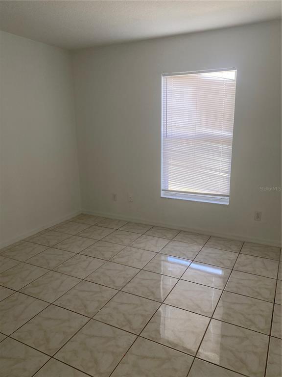 Building Photo - 15320 SW 43rd Avenue Rd