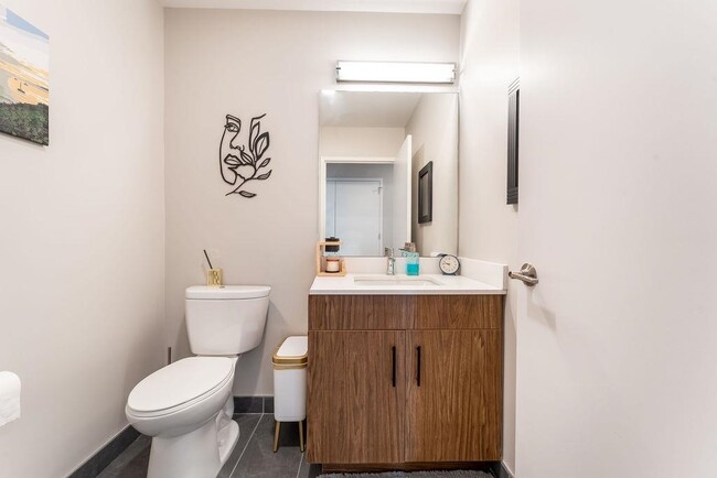 Building Photo - 25 Christopher Columbus Dr