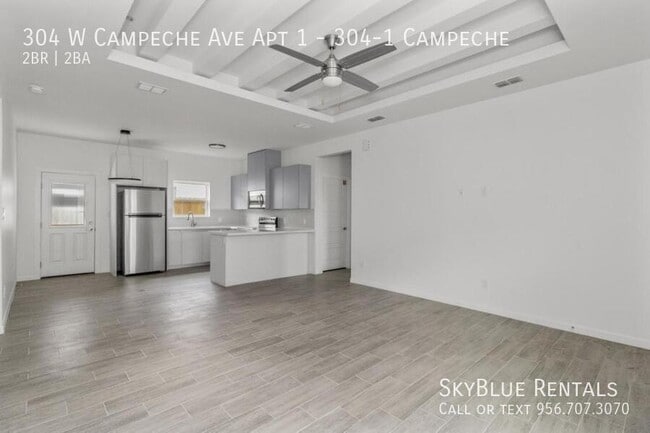 Building Photo - 304 W Campeche Ave