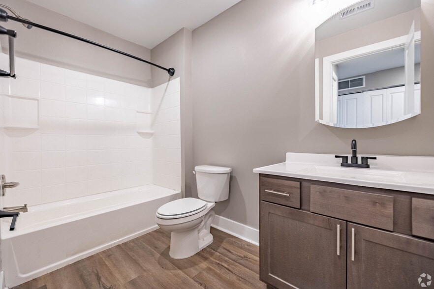 Building Photo - Bluffs of Burlington