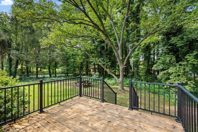Building Photo - Charming, Newly Remodeled 3 BR, 1.5 BA Home with Fenced Yard on Large Private Lot