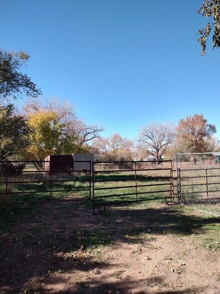 Building Photo - 723 N Shields St