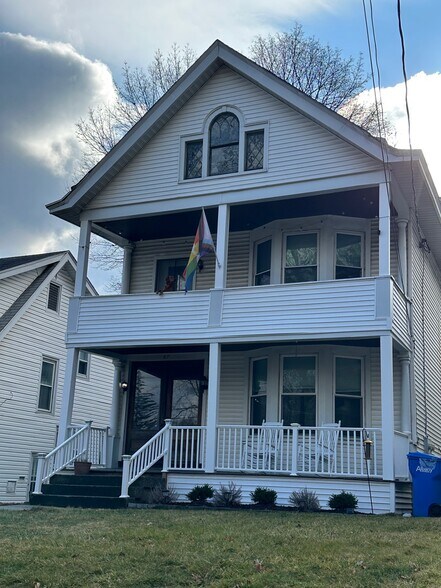 Building Photo - 87 S Allen St