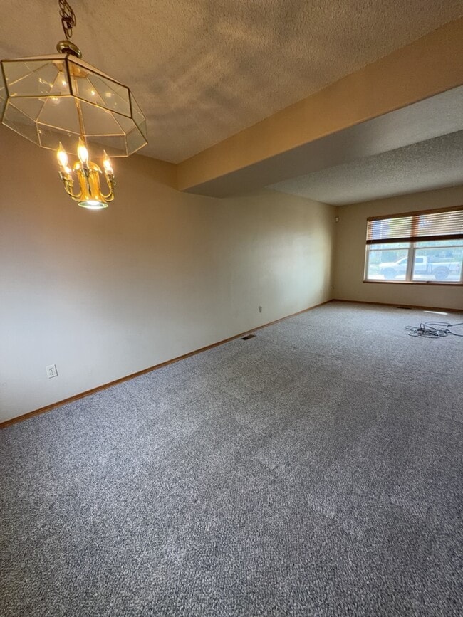 Building Photo - 2123 Fairweather Way