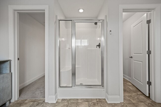 Building Photo - 629 Longstanton Ave