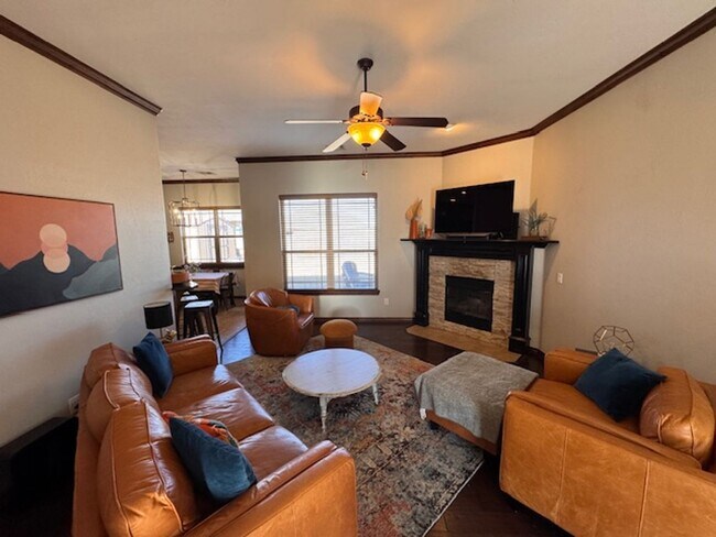 Building Photo - 3 bed plus office , 3 car garage with storm shelter, shop with electric and covered patio in Moor...