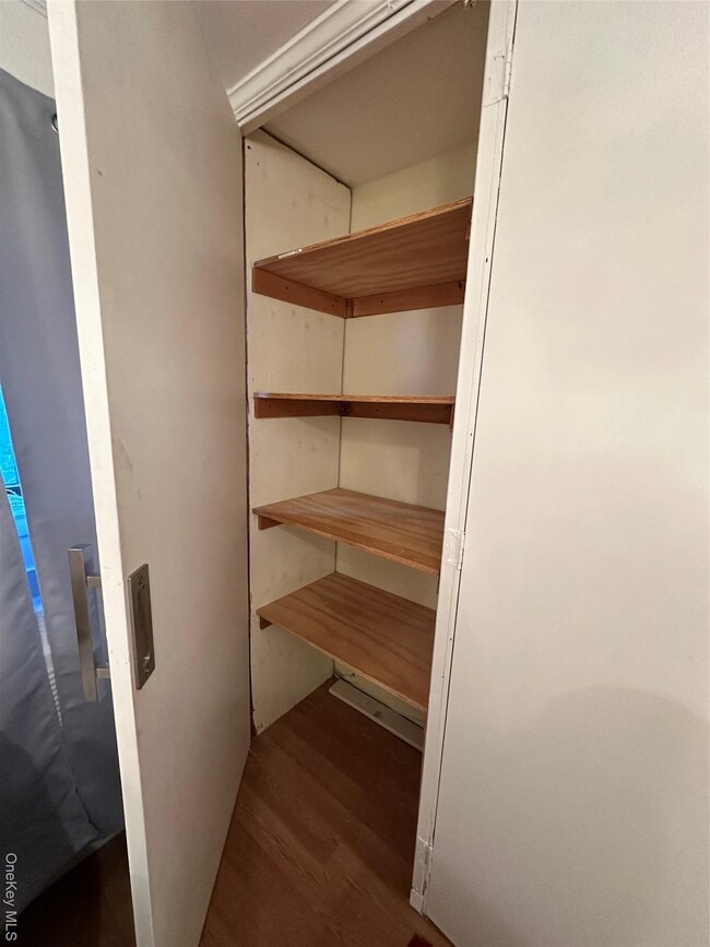 Building Photo - 14 Nagle Ln