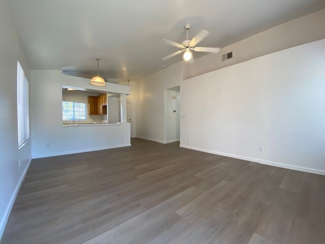 Building Photo - 3-bedroom, 2-bath, 1,107 sq. ft. single-story home in Sacramento