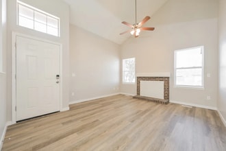 Building Photo - 4793 Fontana Ct