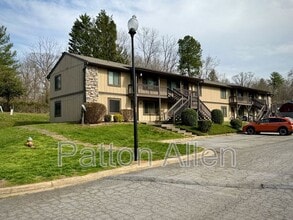 Building Photo - 22 Dawnwood Cir