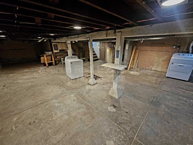 Building Photo - 3717 Cambridge Ave