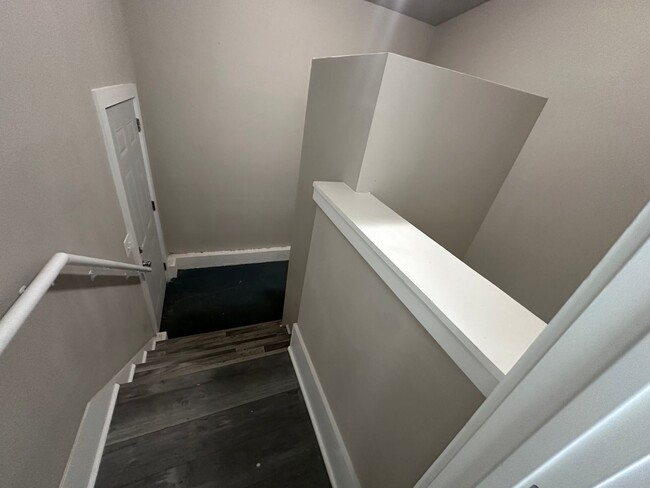 Building Photo - Large Open Concept 5BR/2BA Rent to Own Home with Office