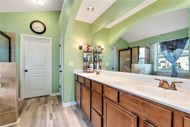 Building Photo - 493 Pebble Chase Ln
