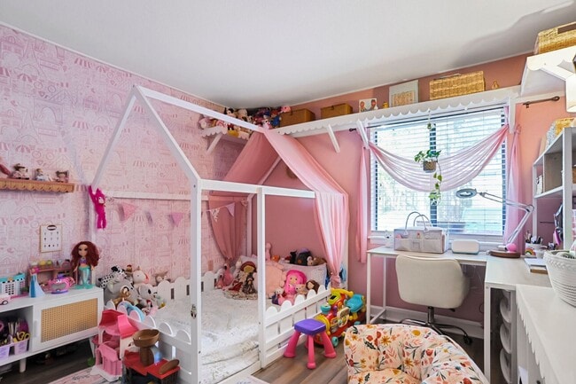 Building Photo - Beautiful First Floor Condo in Palmetto Commons