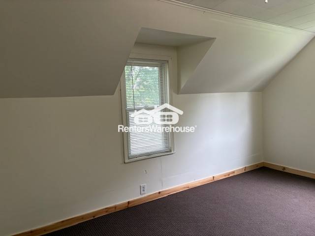 Building Photo - 640 2nd St N