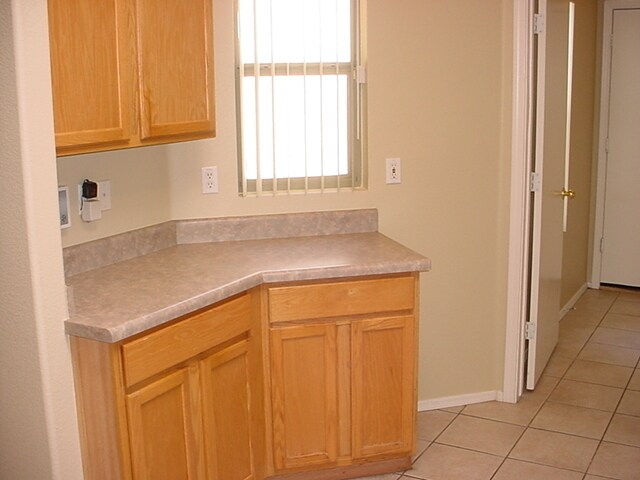 Building Photo - Fantastic home in gated Brenna Park.