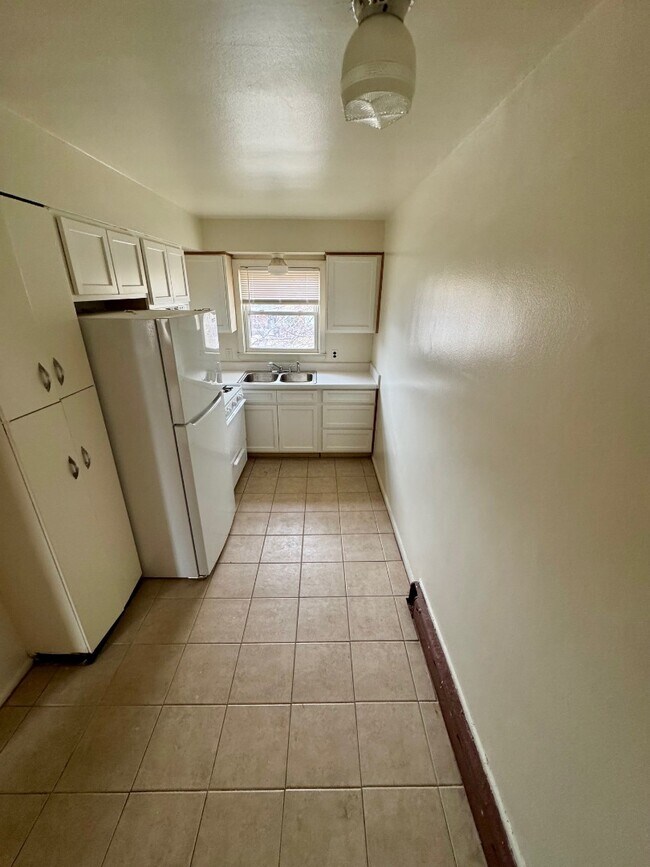 Building Photo - ?? Cozy 1-Bedroom Apartment on Detroit’s W...