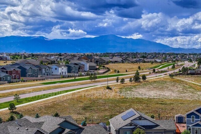 Building Photo - 10202 Boulder Ridge Dr