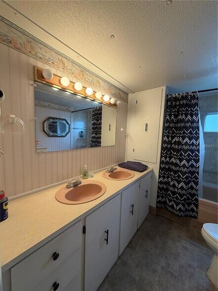 Building Photo - 4108 10th St Ct E