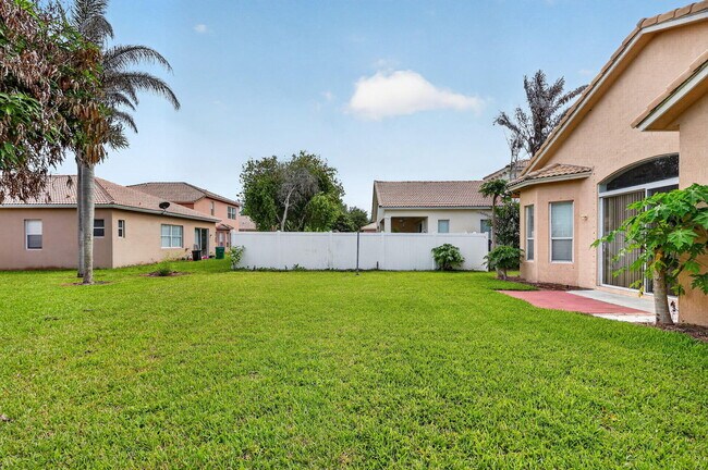 Building Photo - 5614 Sunberry Cir