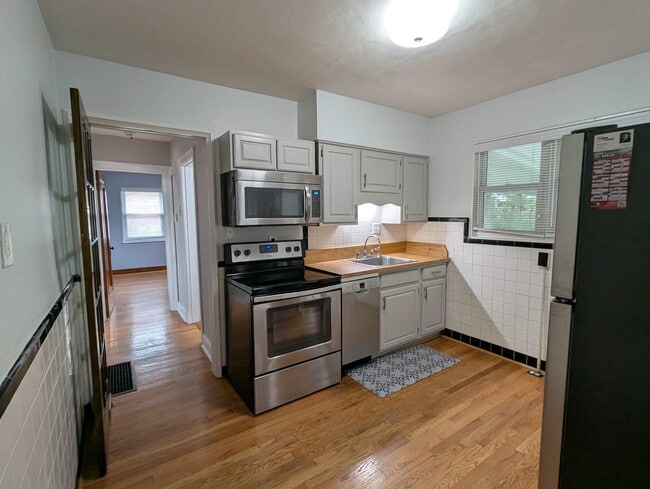 Building Photo - 8612 Neier Ln