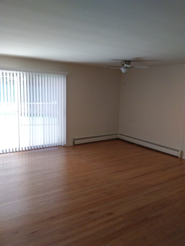 Building Photo - 490 St Moritz Dr