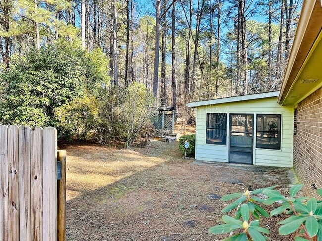 Building Photo - 175 Eli Run