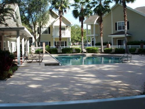 Building Photo - 10000 SW 52nd Ave