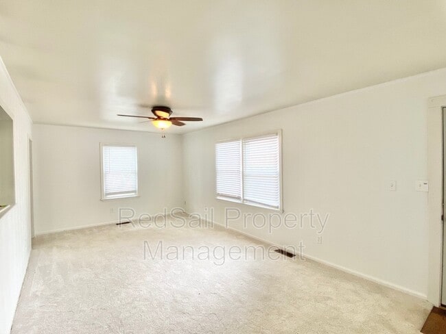 Building Photo - 30 Markham Dr