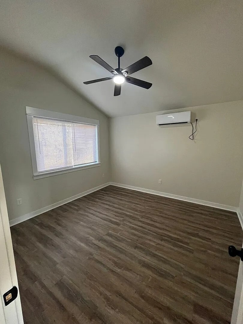 Building Photo - 7002 Old Tom Box Rd