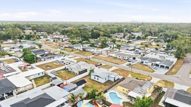 Building Photo - 2521 W Minnehaha St