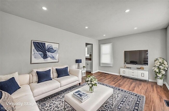 Building Photo - 12508 Sobieski Ave