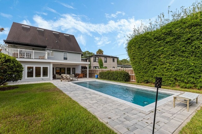 Building Photo - Renovated 3/3 Pool Home home in the heart of Delaney Park of Downtown Orlando