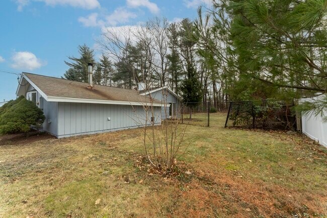 Building Photo - 57 Sloane Dr