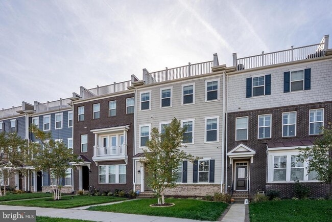 Building Photo - 1622 Sandpiper Bay Lp