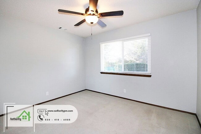 Building Photo - 20231 Margarita Ct E
